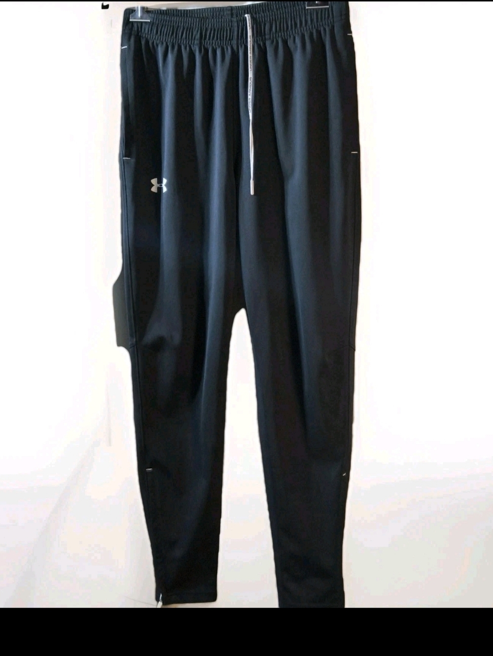 Under Armour Black Men’s Athletic Joggers with Drawstring Size Small
